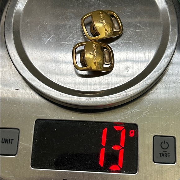 🖤VTG Salvatore Ferragamo Vara Gold Tone Clip-On Earrings - Picture 13 of 15